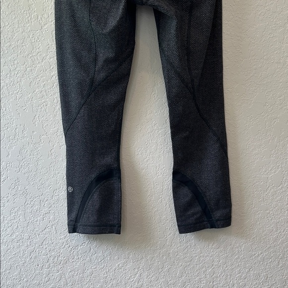 Lululemon Athletica Lululemon Run Inspire Crop II All Luxtreme - Picture 7 of 11